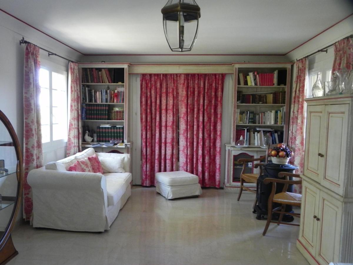 Chambre D'Hote "Avignon" Aramon Exterior foto